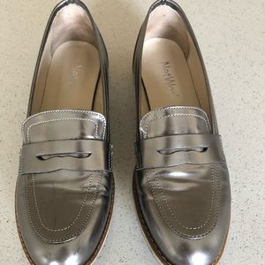 GREY SHINY STYLISH SHOES
